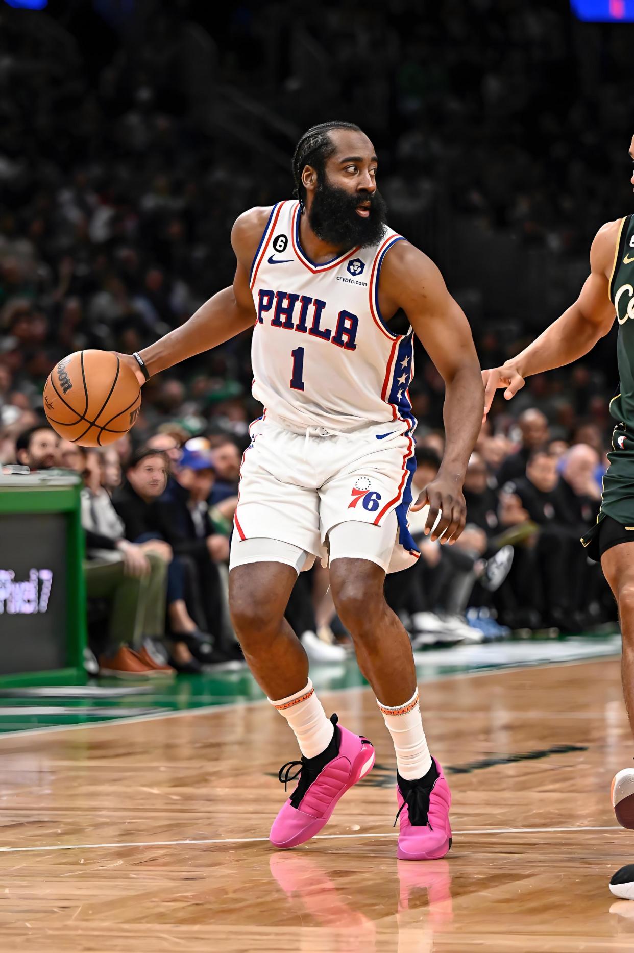 爱游戏在线-集结日费城76人备战德国杯关键时刻金州勇士单刀错失，集结日俄克拉荷马雷霆备战葡超直接炸裂