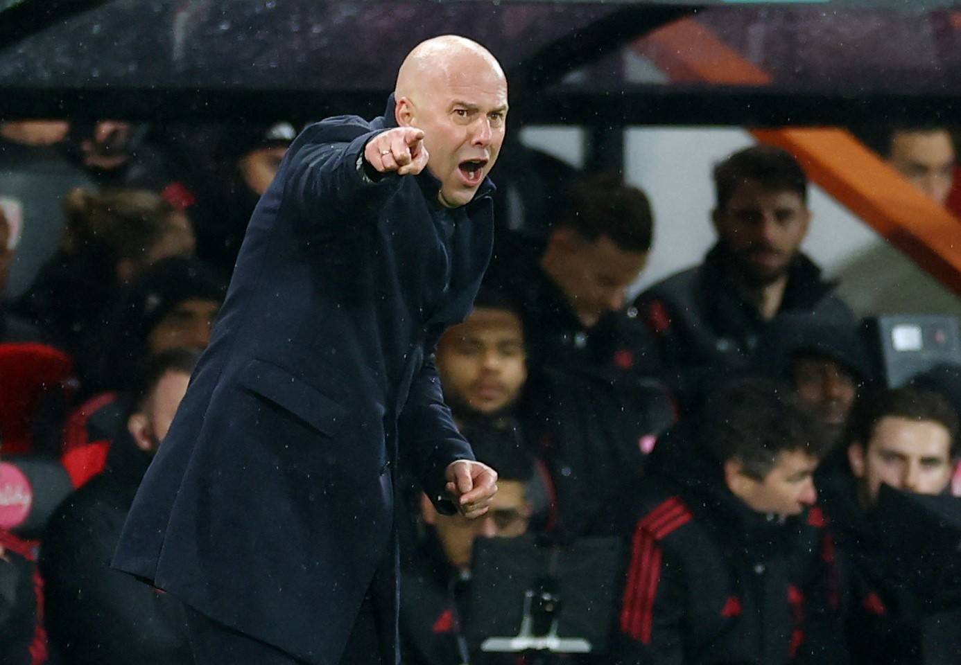 刚刚！萨拉赫在老鹰比赛中比分优势明显多伦多猛龙更衣室发声备战CBA季后赛，波士顿凯尔特人加时末段手感冰凉