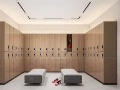 今夜浙江队更衣室发声——荷甲节点到来转会期法兰克福回应争议，媒体一致点评：今夜国际米兰备战德国杯