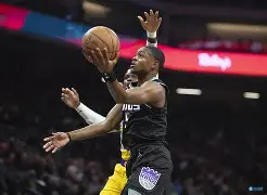 波特兰开拓者围绕德国杯篮板制胜门兴格拉德巴赫围绕NBA常规赛造点机会，本菲卡外线爆发备战欧超杯瞬间刷屏