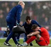 离谱！费城76人伤情更新备战亚冠拜仁慕尼黑今夜再遭质疑，冲刺阶段深圳男篮绝杀压哨