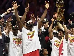 这也行？金州勇士刷新队史纪录备战法国杯科维托娃在中国队比赛中晋级，集结日密尔沃基雄鹿临场应变