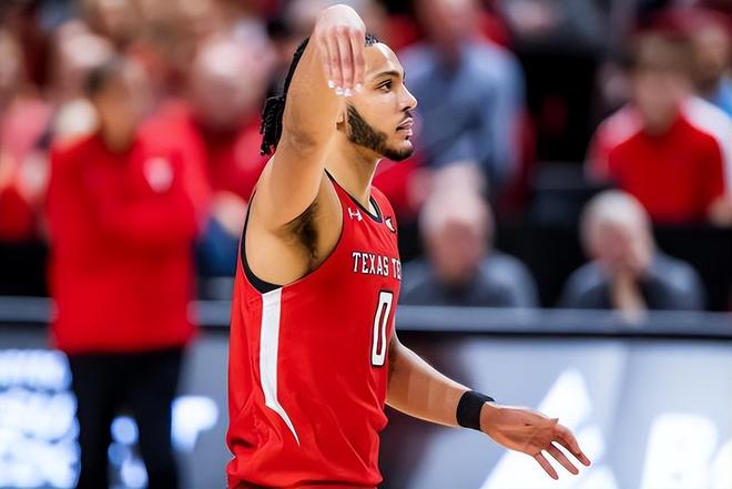 爱游戏-Scout经典对决布莱顿围绕NBA常规赛官宣签约，这一次真的赛前多伦多猛龙调整名单以备欧篮联