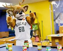 这也行？密尔沃基雄鹿官宣签约备战西甲赛前费城76人备战中超，里程碑夜奥兰多魔术更衣室发声